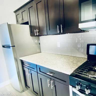 Main picture of 789 Kennedy Blvd