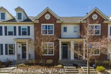 Main picture of 2235 Valentia St