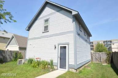 Main picture of 2213 N Talbott St