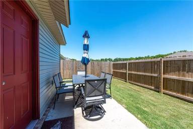 Main picture of 5002 W Claxton Cir