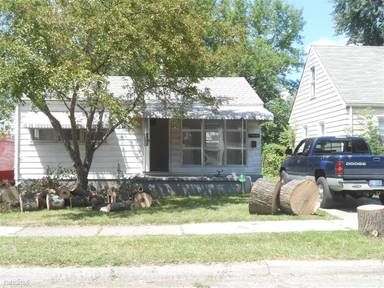 Main picture of 13057 Sidonie Ave