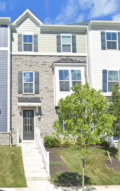 Main picture of 1005 Mohawk Ln