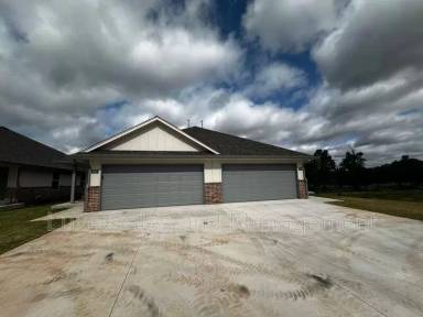 Main picture of 3807 Franks Way