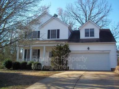 Main picture of 3305 Caernarvon Ct