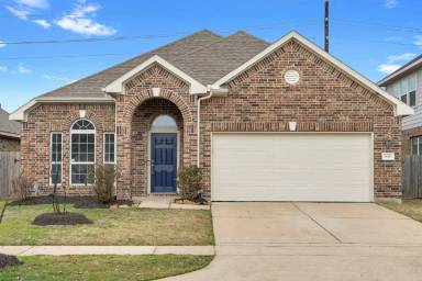 Main picture of 24506 Forest Canopy Dr