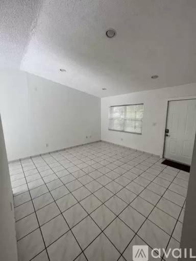 Main picture of 4317 SW 136th Pl