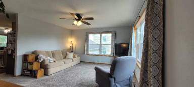 Main picture of 913 Daniels St