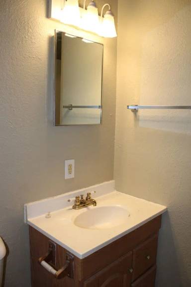 Main picture of 620 SW 15th St