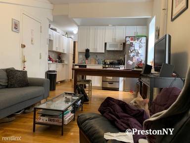 Main picture of 335 W 14th St