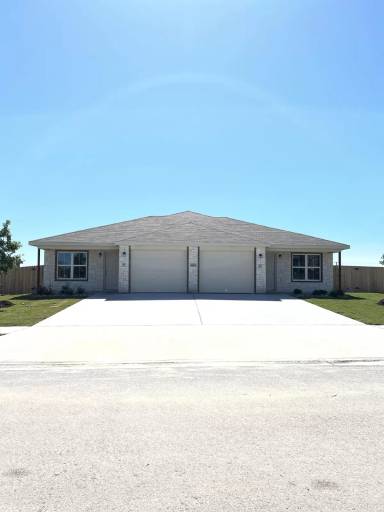 Main picture of 5800 McGregor Loop