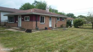 Main picture of 16206 Paulina St