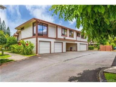 Main picture of 98-1792 Kaahumanu St