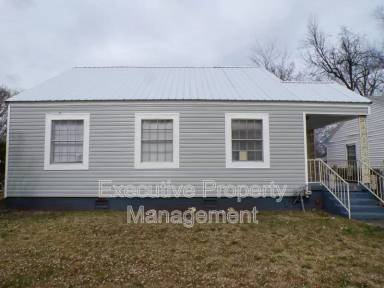 Main picture of 2520 Avenue L