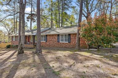 Main picture of 2125 Forest Hills Dr