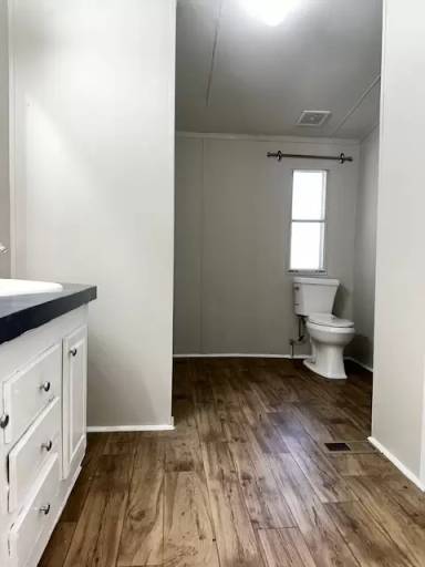 Main picture of 237 Laurel Ln