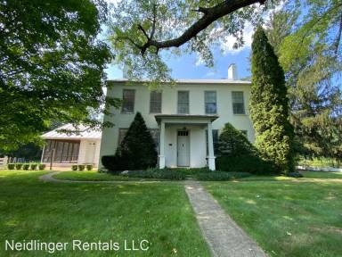 Main picture of 102 Kutz Rd