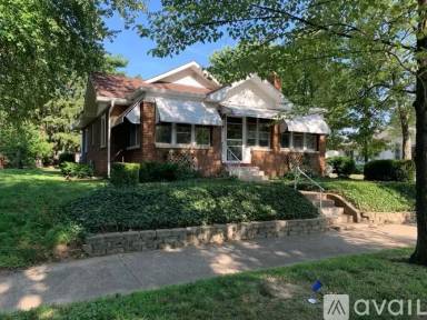 Main picture of 48 Barton Ave