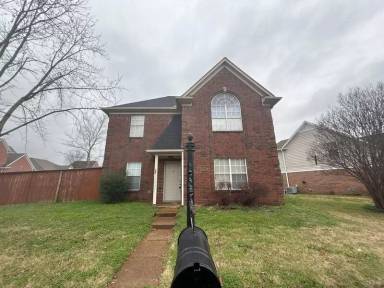 Main picture of 765 Breeze Way