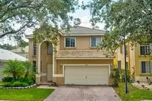 Main picture of 5020 Heron Pl