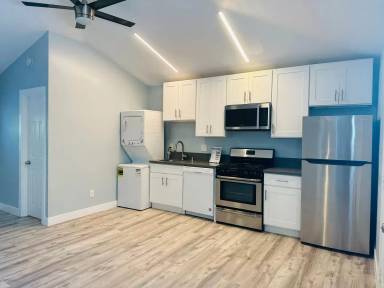 Main picture of 4134 Narragansett Ave