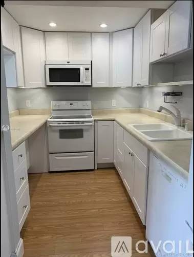 Main picture of 4200 Crystal Lake Dr