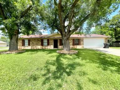 Main picture of 127 York Dr