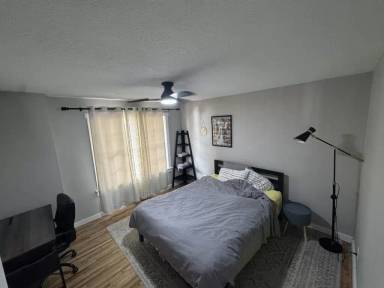 Main picture of 4949 6th Ave S