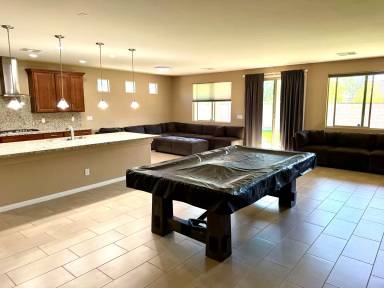 Main picture of 6298 Starflare St
