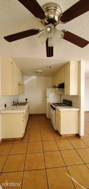Main picture of 612 N Wilcox Ave