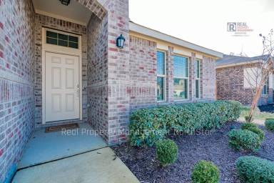 Main picture of 3129 Blacksmith Ln