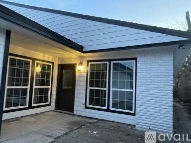 Main picture of 7022 Fondren Rd