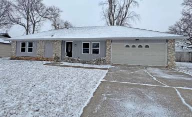 Main picture of 3815 S Queens Ct
