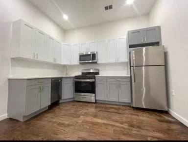 Main picture of 141 Monticello Ave