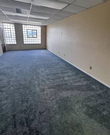 Main picture of 329 N Mount Shasta Blvd