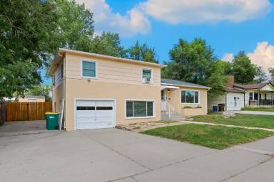 Main picture of 2506 Lelaray St