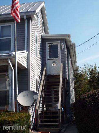 Main picture of 153 N Hanover St