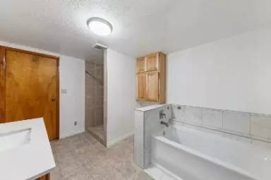 Main picture of 27775 Jahn Rd