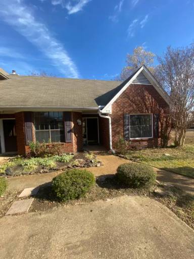 Main picture of 1116 Hunters Lake Dr