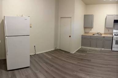 Main picture of 437 3rd St