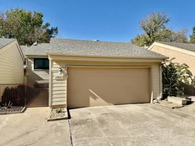Main picture of 2932 E 84th St