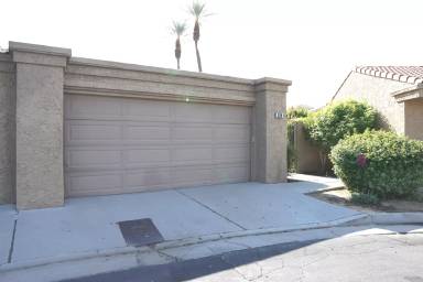 Main picture of 44439 Cannes Ct