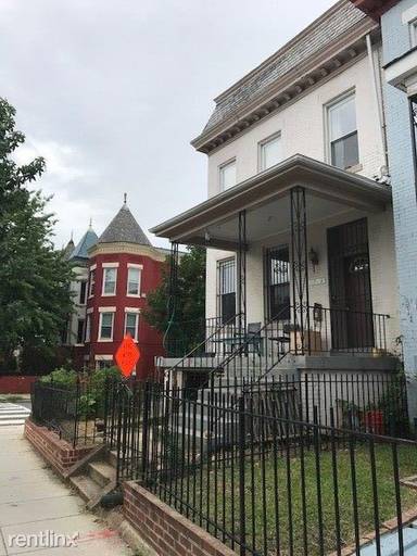 Main picture of 2729 11th St NW