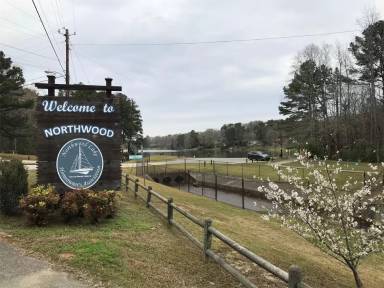 Main picture of 5001 Northwood Lake Dr E