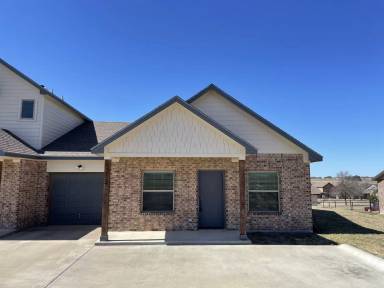 Main picture of 8691 Ellis Dr