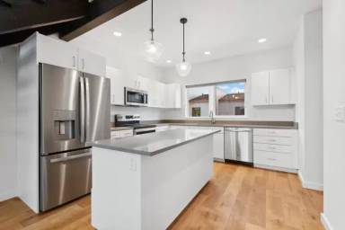 Main picture of 159 Hawthorne Ct