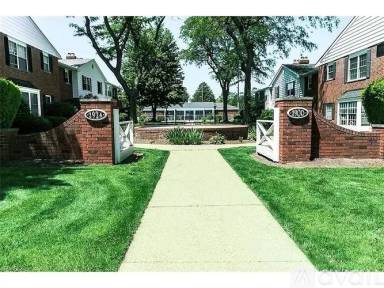 Main picture of 2900 Pease Dr