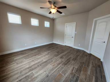 Main picture of 717 Milestone Park