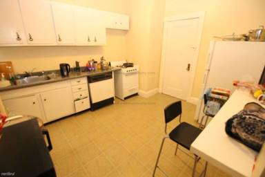 Main picture of 2031 Commonwealth Ave