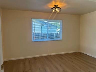 Main picture of 742 Nightingale Dr