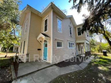 Main picture of 1139 Division St